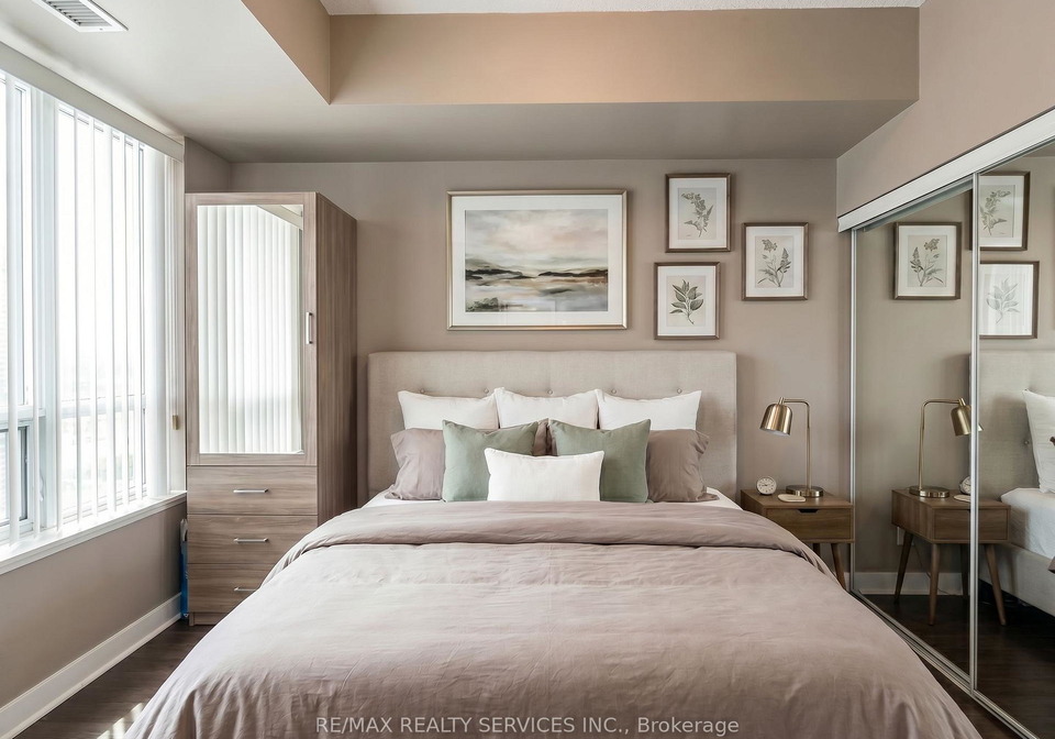 80-absolute-avenue-mississauga-ontario-w13524286