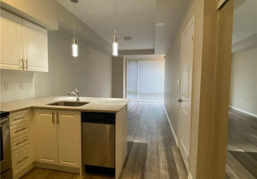 28-fieldway-road-toronto-etobicoke-ontario-w13524320