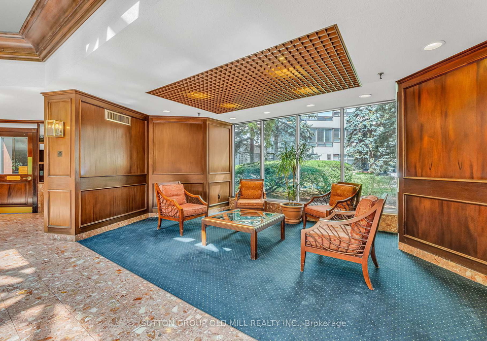 1320-islington-avenue-toronto-etobicoke-ontario-w13524328