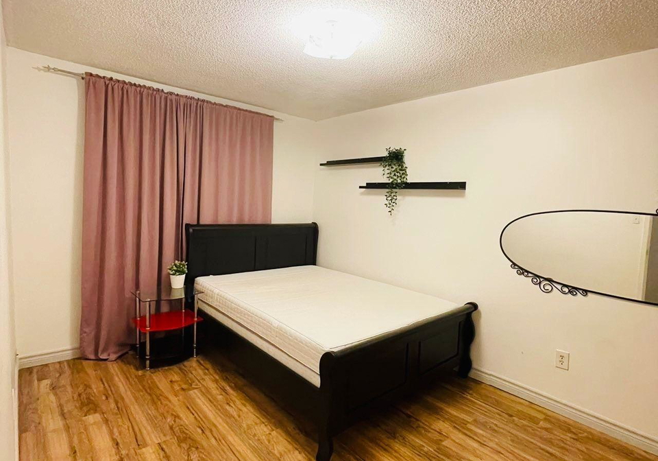 3025-cedarglen-gate-mississauga-ontario-w13524638