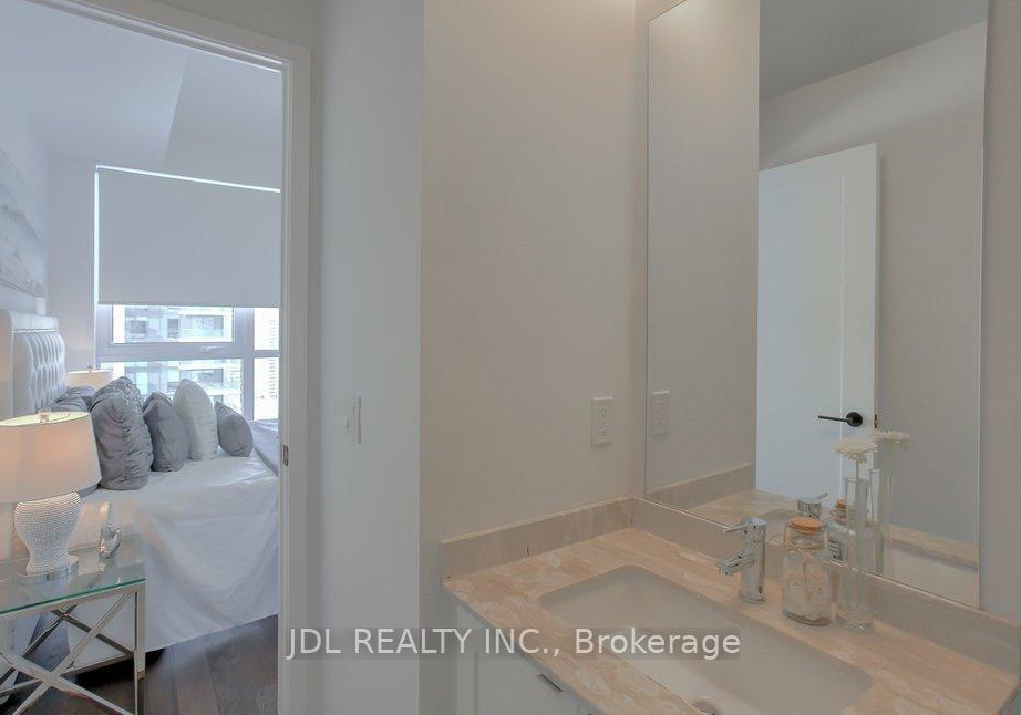 4055-parkside-village-drive-mississauga-ontario-w13524648
