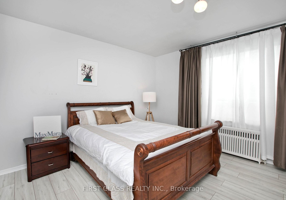 2910-keele-street-toronto-york-ontario-w13524734
