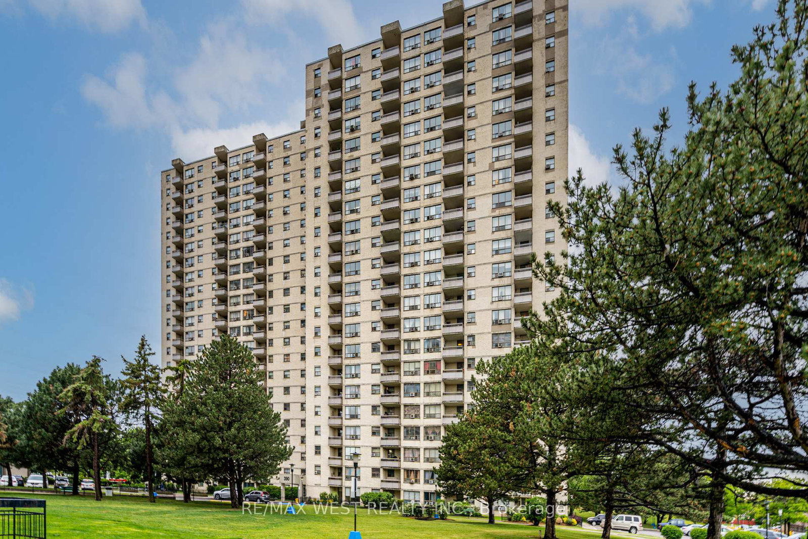 390-dixon-road-toronto-etobicoke-ontario-w13524832