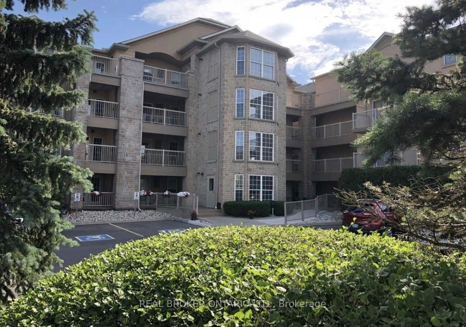 1470-bishops-gate-oakville-ontario-w13524954