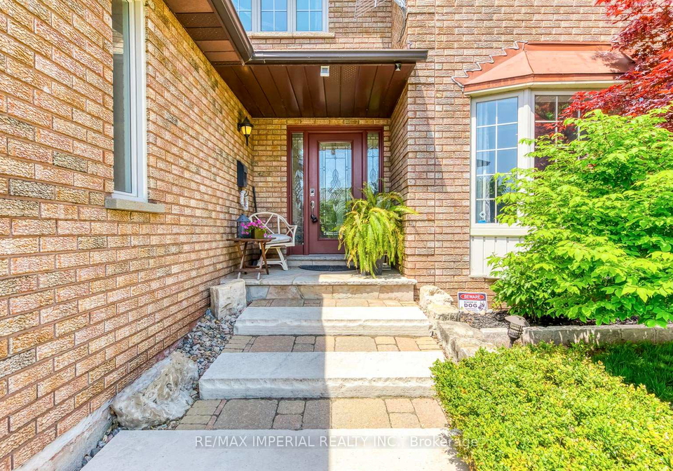 1511-greenridge-circle-oakville-ontario-w13525100
