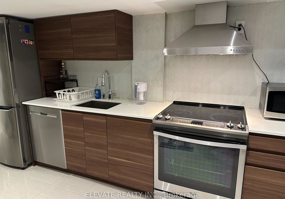 220-gilbert-avenue-toronto-toronto-ontario-w13525384