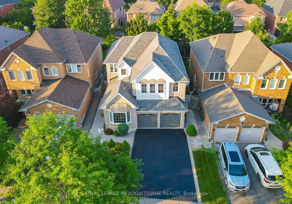 82-miller-drive-halton-hills-ontario-w13525458