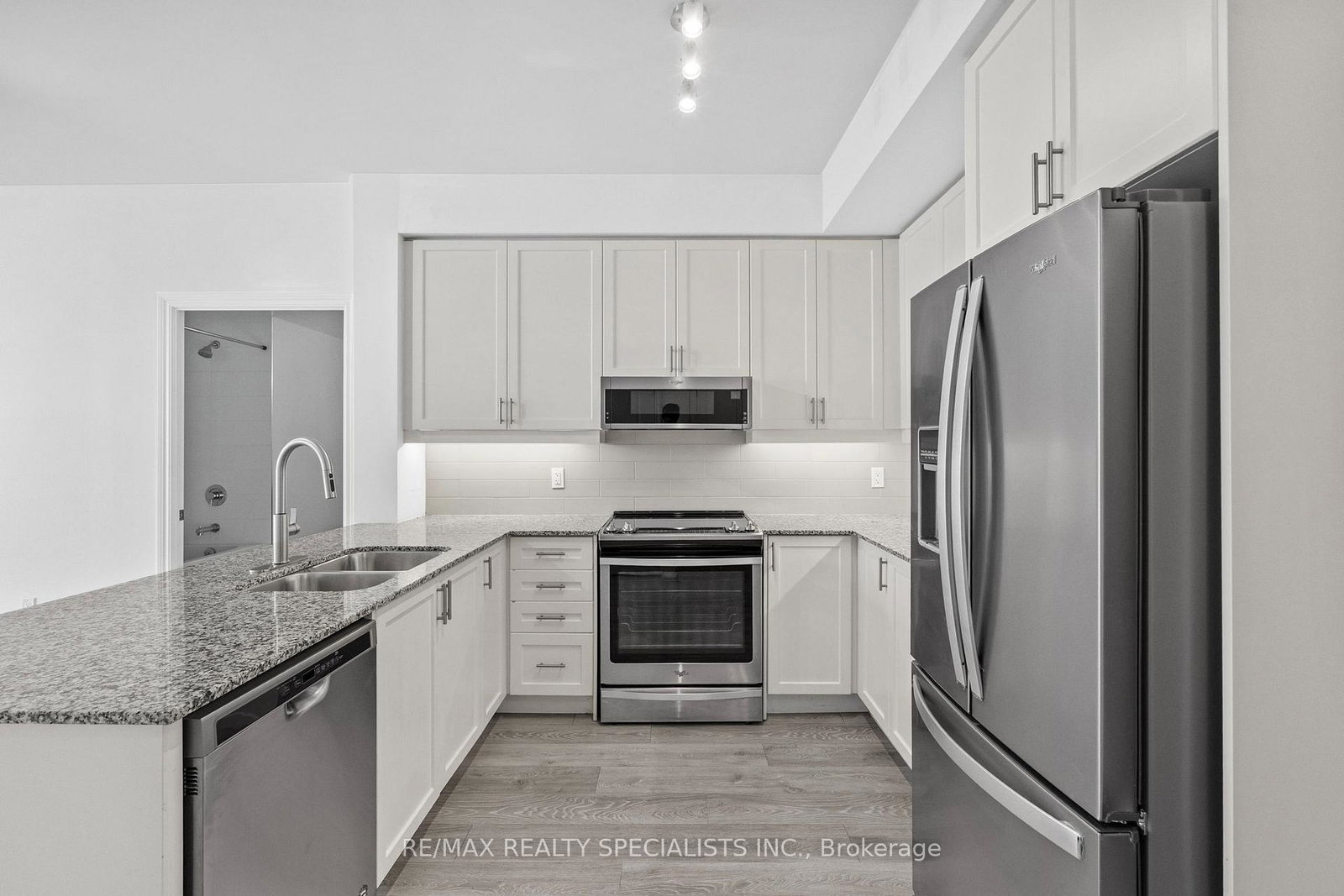 1050-main-street-milton-ontario-w13525938