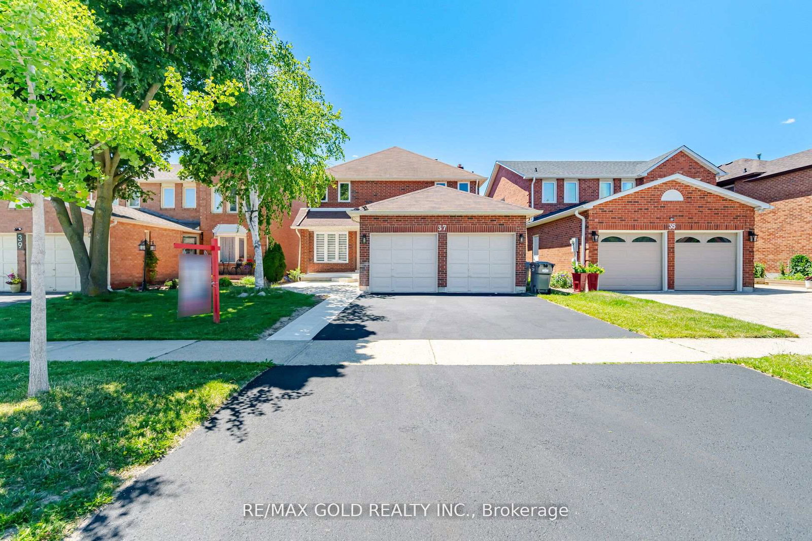 37-lord-simcoe-drive-brampton-ontario-w13526012