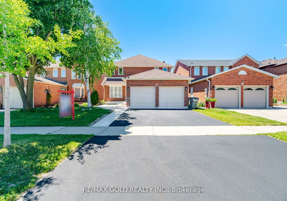 37-lord-simcoe-drive-brampton-ontario-w13526012
