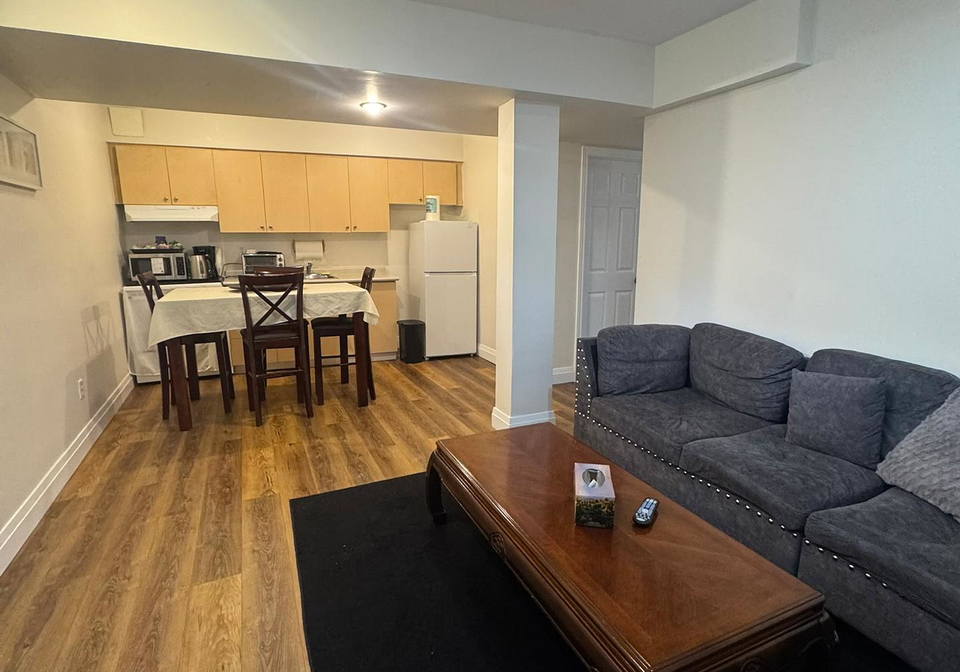 3974-foxwood-avenue-mississauga-ontario-w13526028