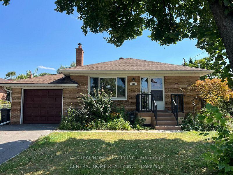210-renforth-main-floor-only-drive-toronto-etobicoke-ontario-w13526334