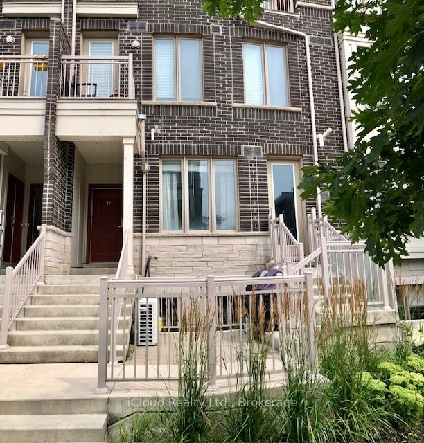 90-eastwood-park-gardens-toronto-etobicoke-ontario-w13526346