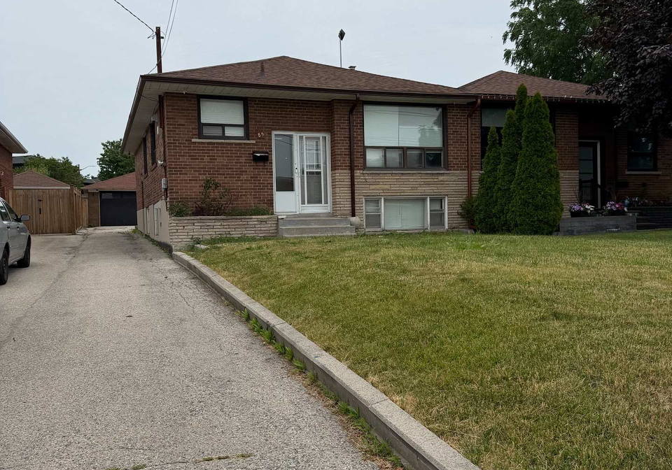 85-mulholland-avenue-toronto-north-york-ontario-w13526422