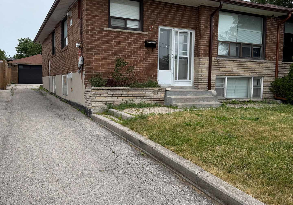 85-mulholland-avenue-toronto-north-york-ontario-w13526422
