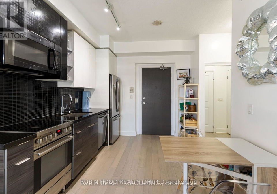 33-shore-breeze-drive-toronto-etobicoke-ontario-w13526540