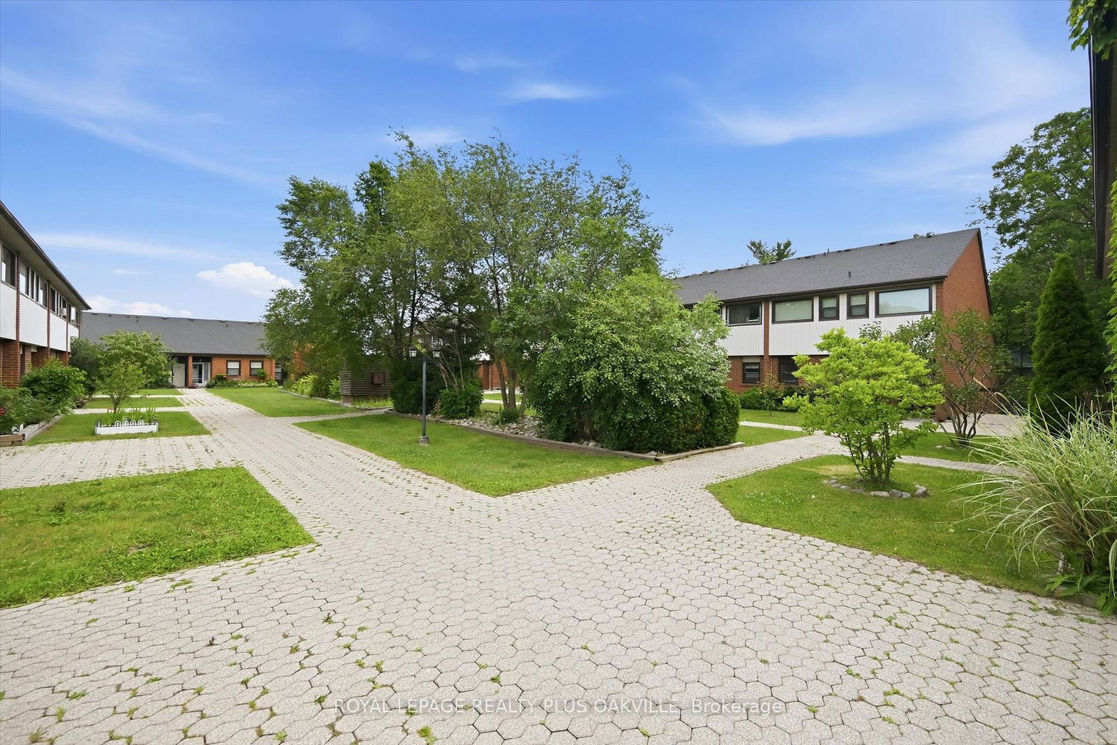 530-falgarwood-drive-oakville-ontario-w13526570