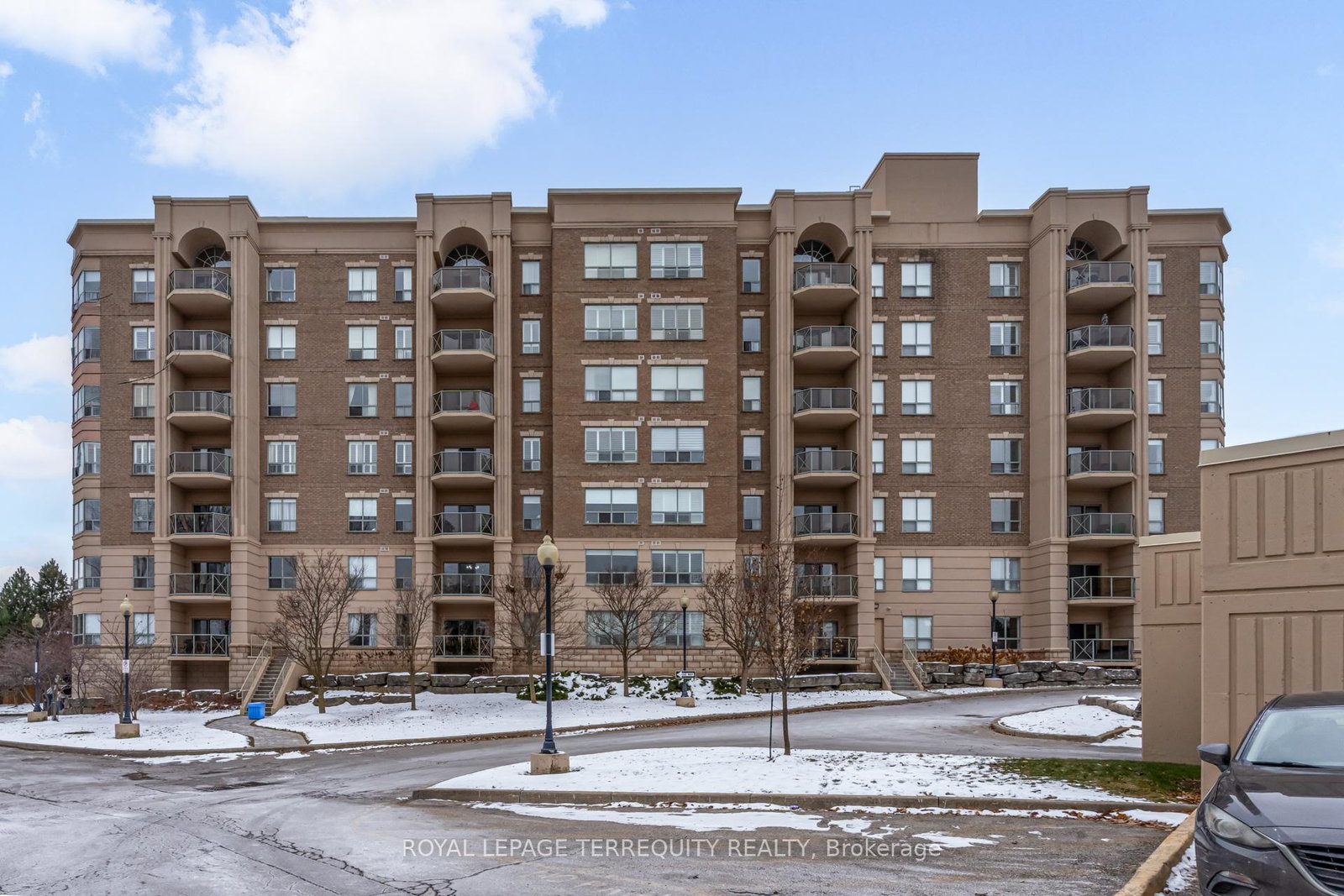 2085-amherst-heights-drive-burlington-ontario-w13526698