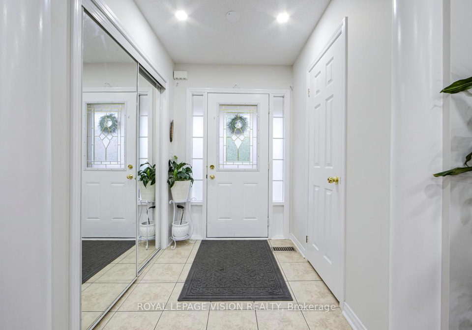 359-bussel-crescent-milton-ontario-w13526720