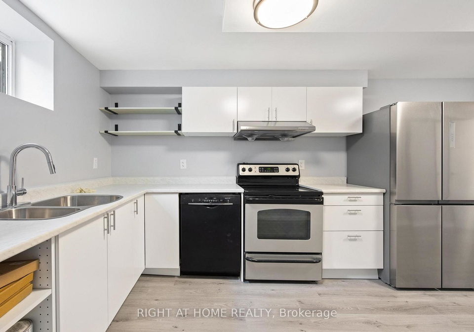 764-willowbank-trail-mississauga-ontario-w13526782