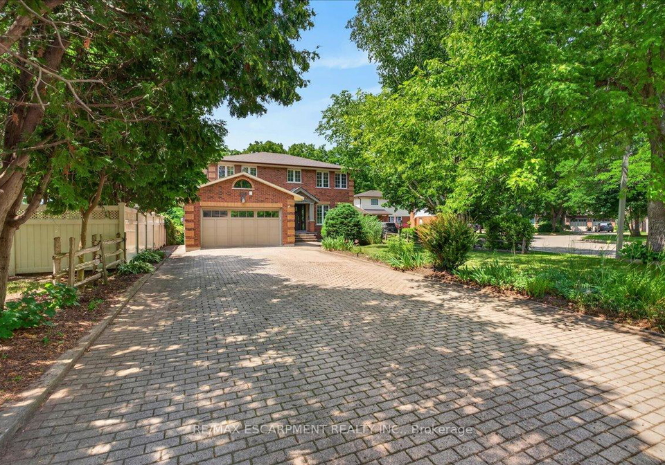 339-kingsway-place-milton-ontario-w13526994