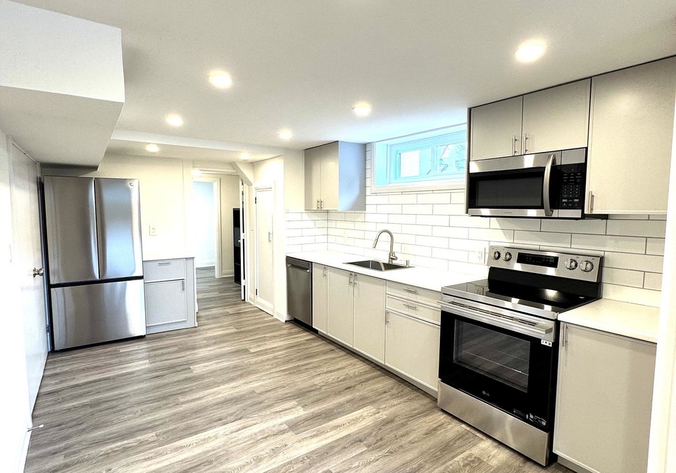 24-millburn-drive-toronto-etobicoke-ontario-w13527088