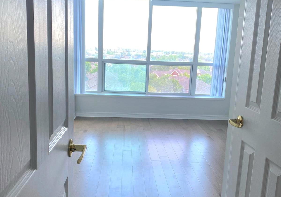 4889-kimbermount-avenue-mississauga-ontario-w13527170