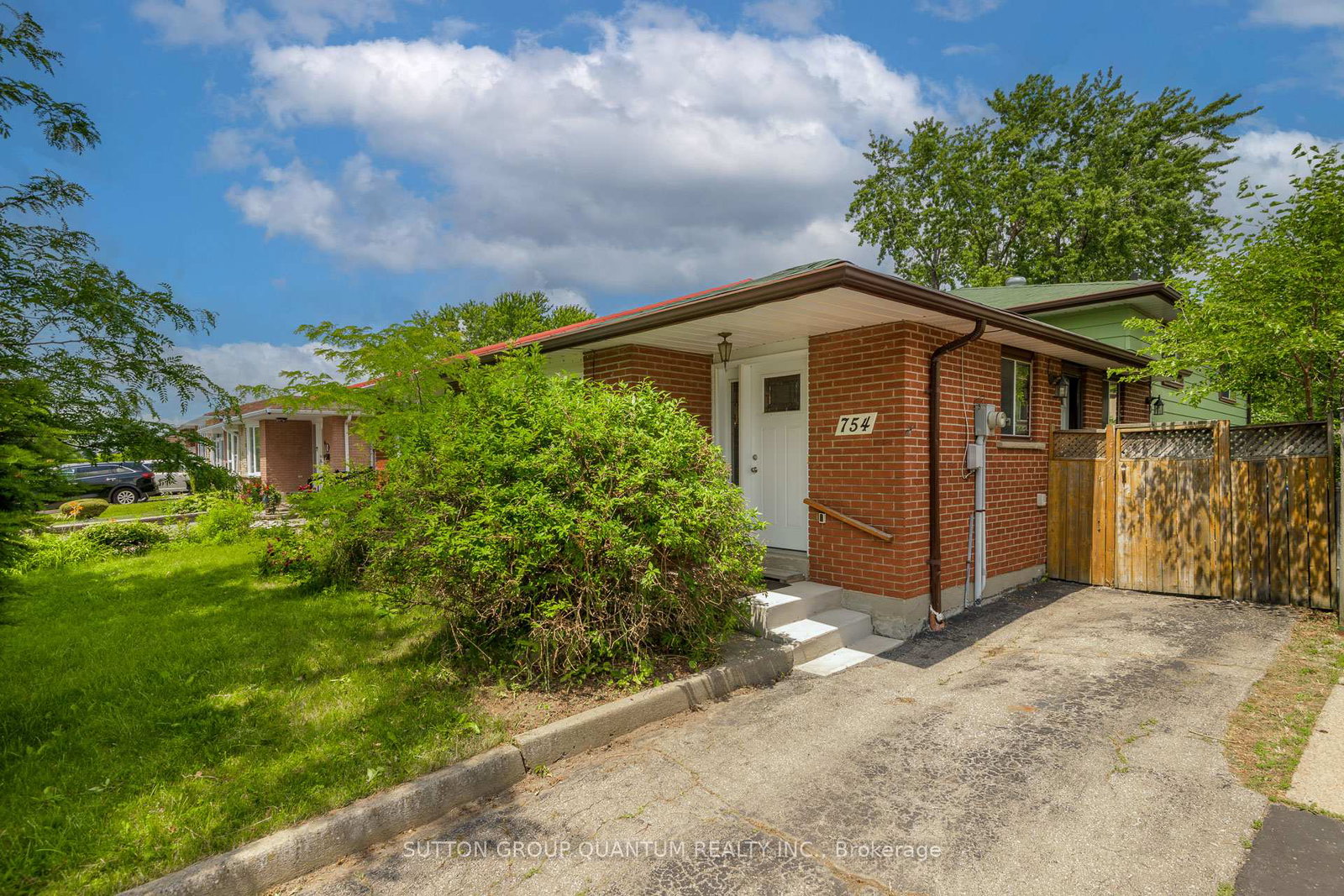 754-eaglemount-crescent-mississauga-ontario-w13527216