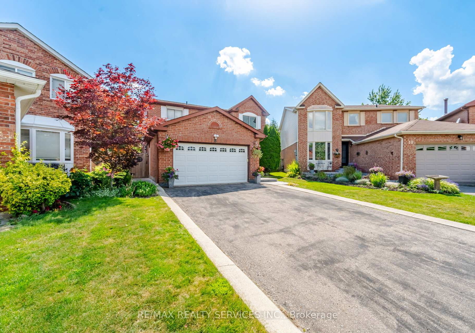 8-paramount-place-brampton-ontario-w13527338