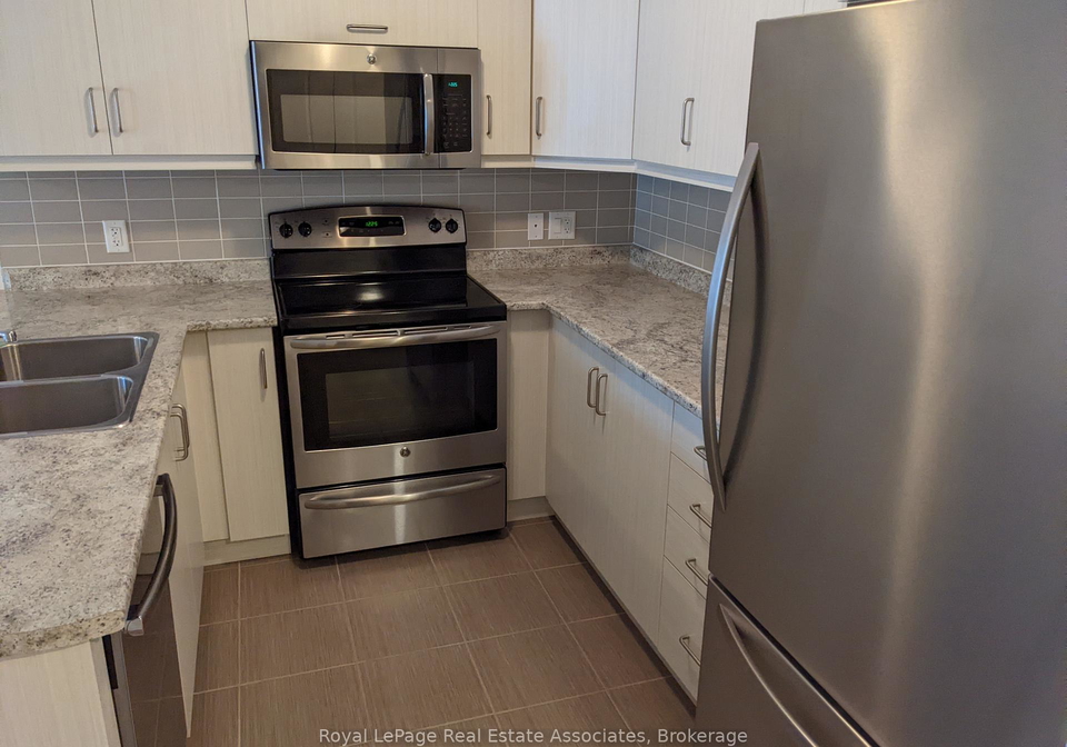 2441-greenwich-drive-oakville-ontario-w13527450