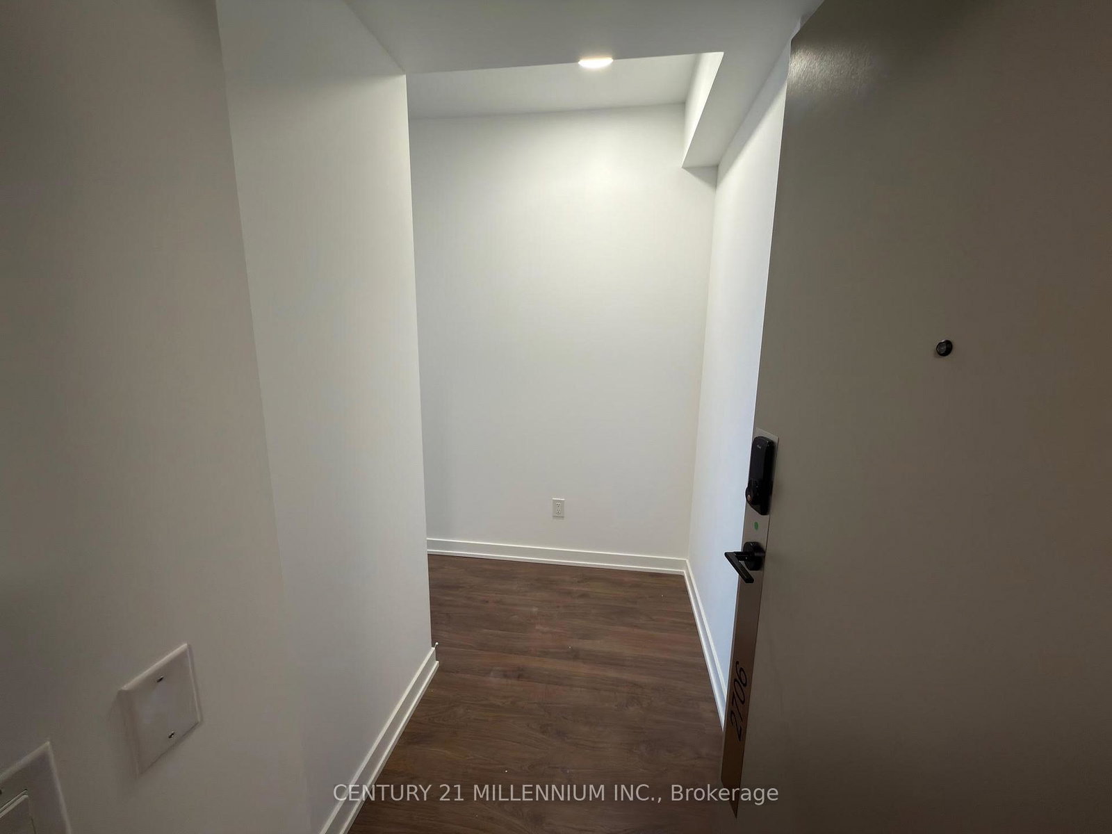 5015-hurontario-street-mississauga-ontario-w13527558
