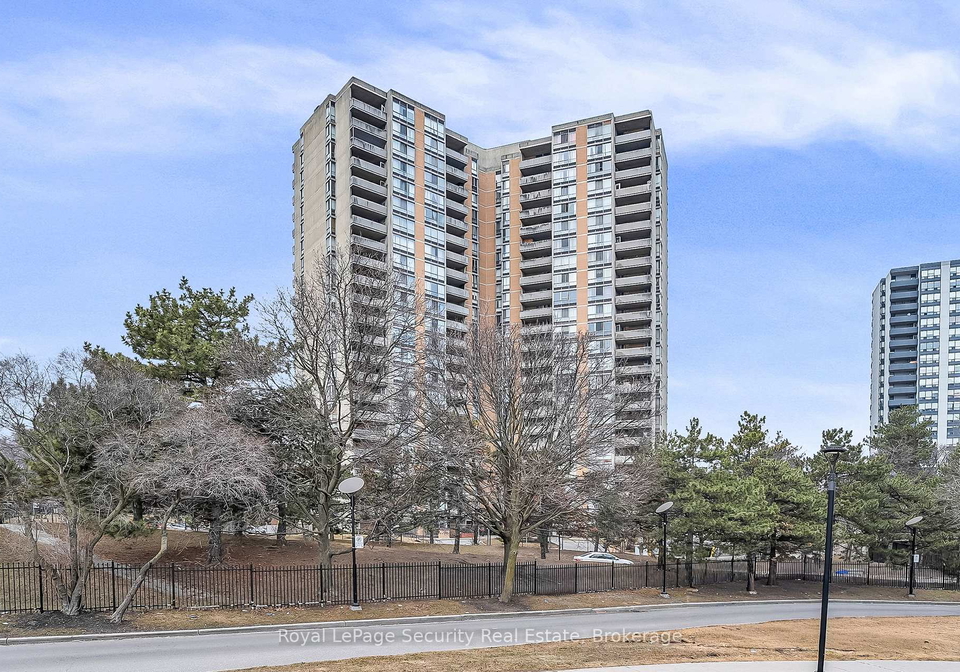 10-martha-eaton-way-toronto-north-york-ontario-w13527598