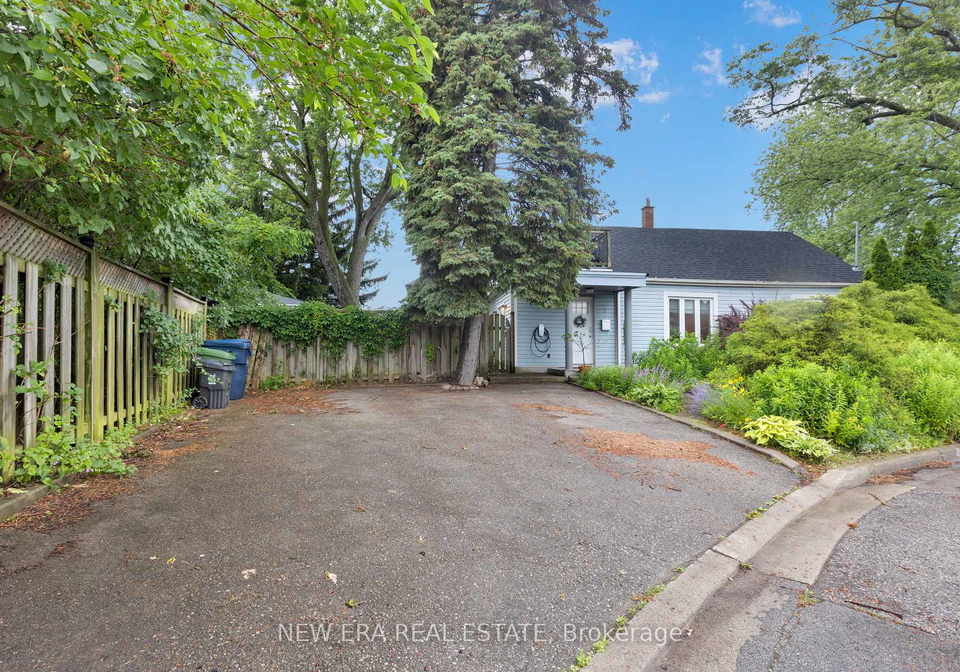 2-foch-avenue-toronto-etobicoke-ontario-w13527996