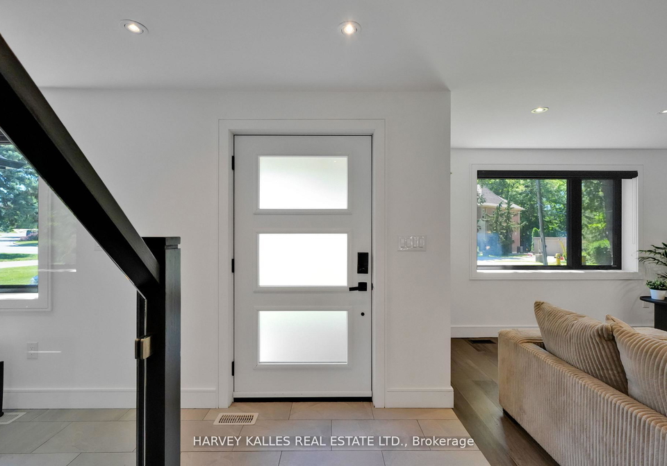 8-circle-ridge-toronto-north-york-ontario-w13528012