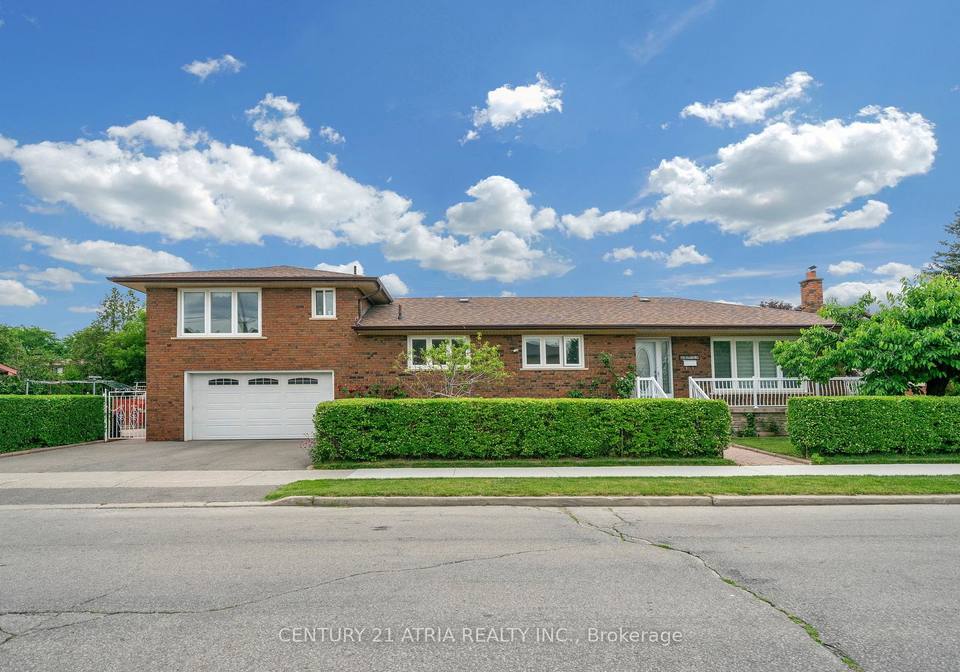 110-harding-avenue-s-toronto-north-york-ontario-w13528236