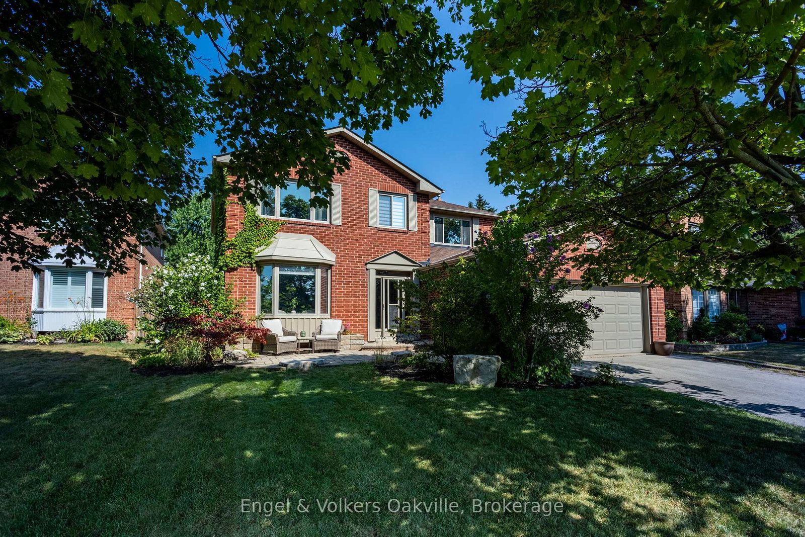 1181-grange-road-oakville-ontario-w13528246