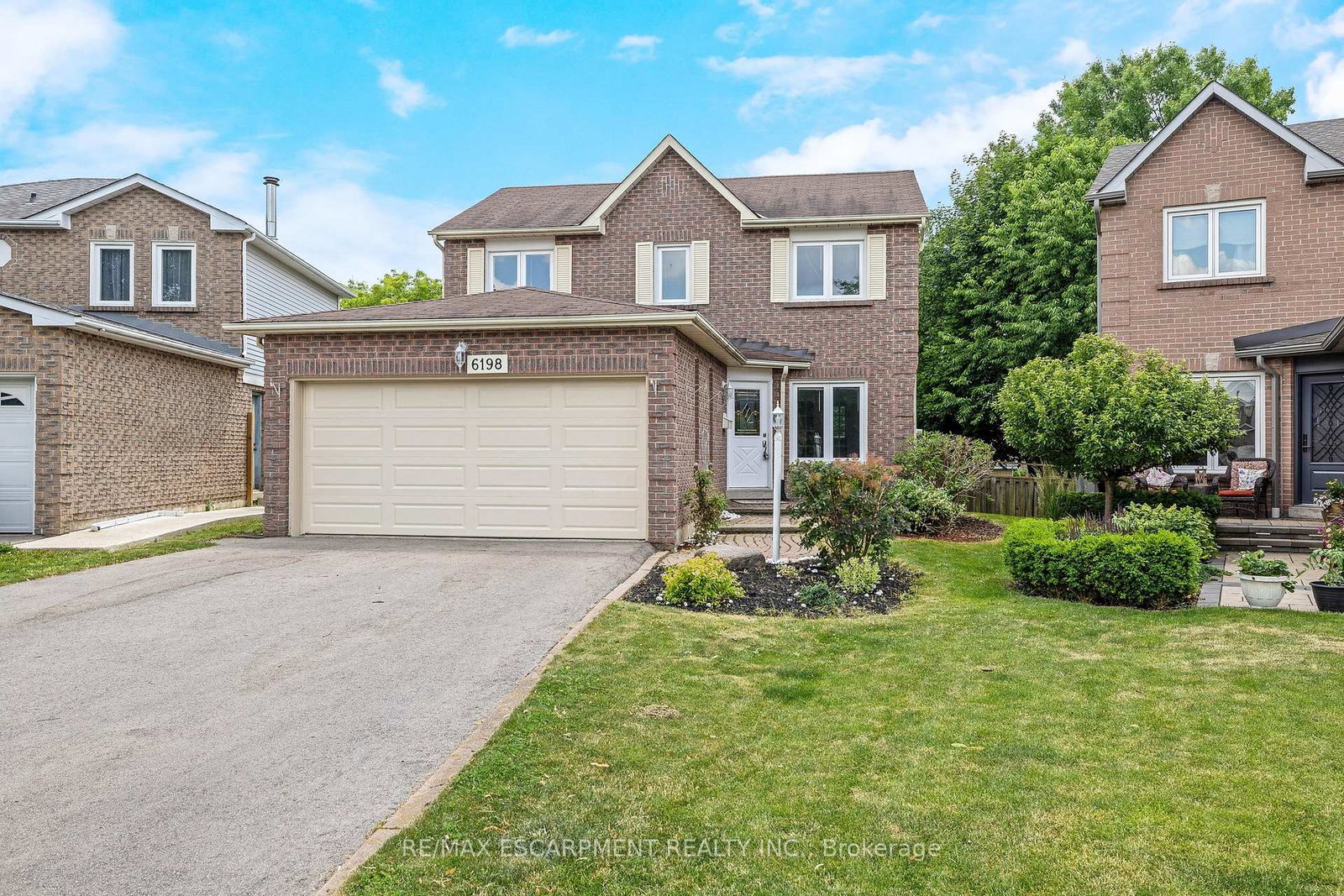 6198-saltmarsh-court-mississauga-ontario-w13528358