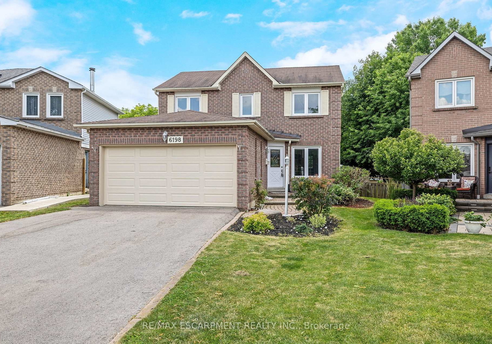 6198-saltmarsh-court-mississauga-ontario-w13528358