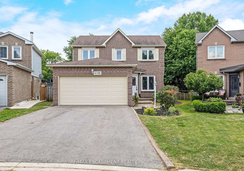 6198-saltmarsh-court-mississauga-ontario-w13528358