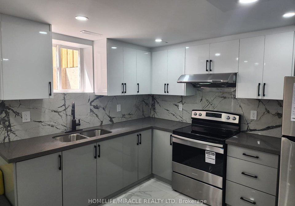 137-sunforest-drive-brampton-ontario-w13528498