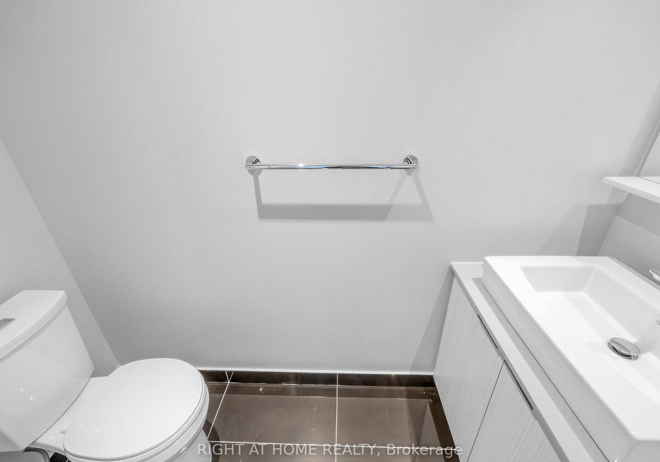 110-marine-parade-drive-toronto-etobicoke-ontario-w13528530