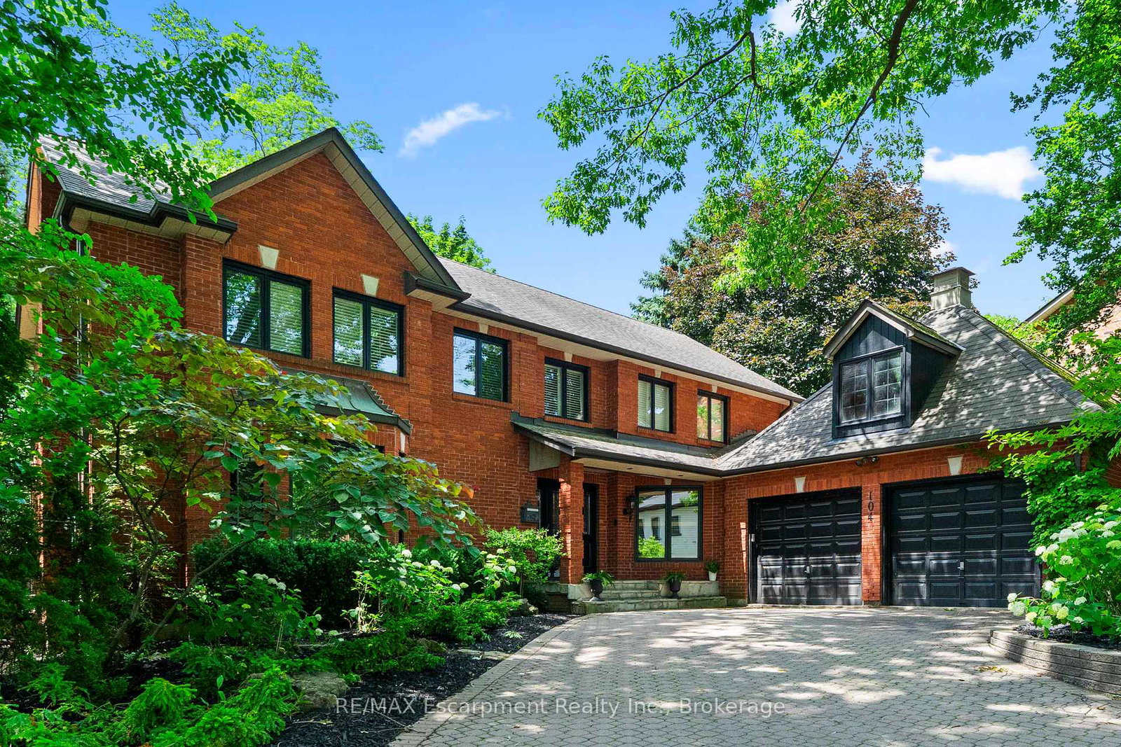 104-whittington-place-oakville-ontario-w13528872