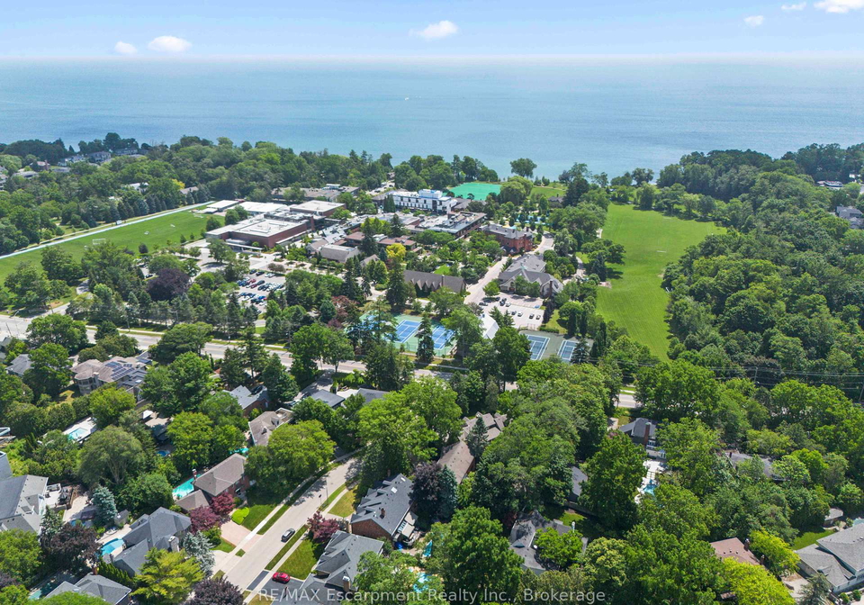 104-whittington-place-oakville-ontario-w13528872