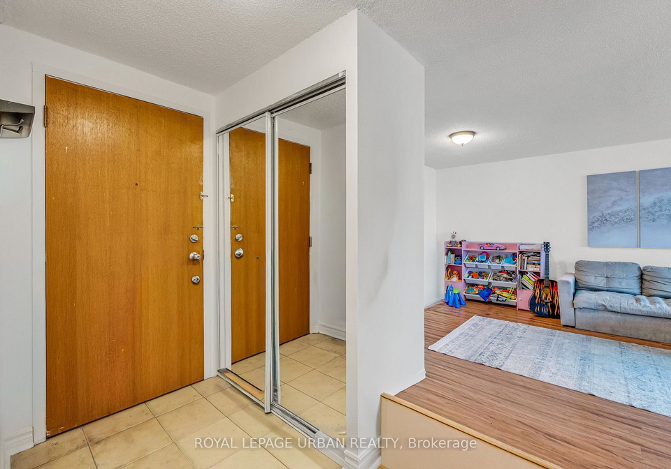 61-markbrook-lane-toronto-etobicoke-ontario-w13529014