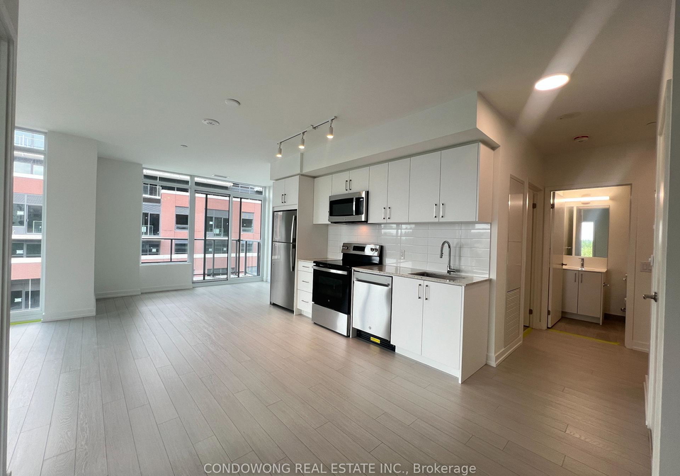4010-eglinton-avenue-w-toronto-etobicoke-ontario-w13529204