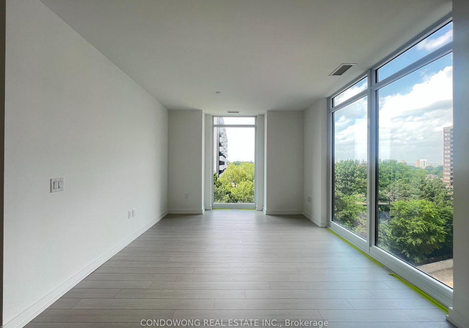 4010-eglinton-avenue-w-toronto-etobicoke-ontario-w13529204