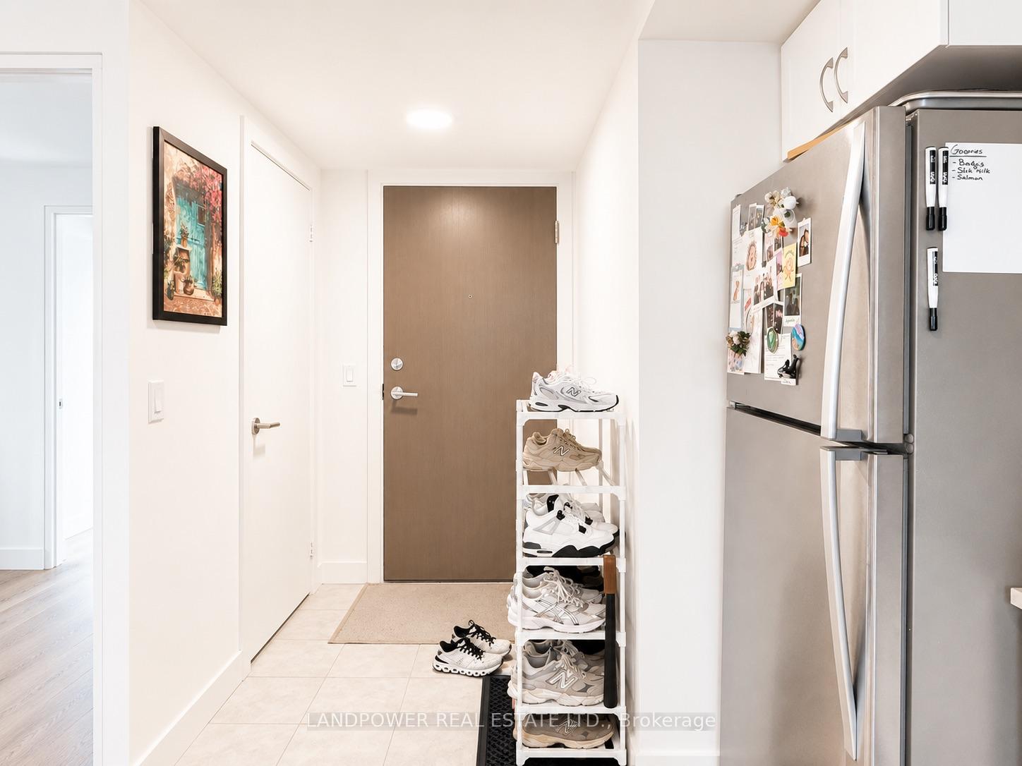 10-wilby-crescent-toronto-north-york-ontario-w13529290