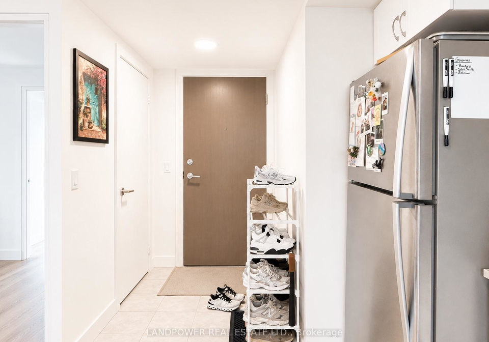 10-wilby-crescent-toronto-north-york-ontario-w13529290
