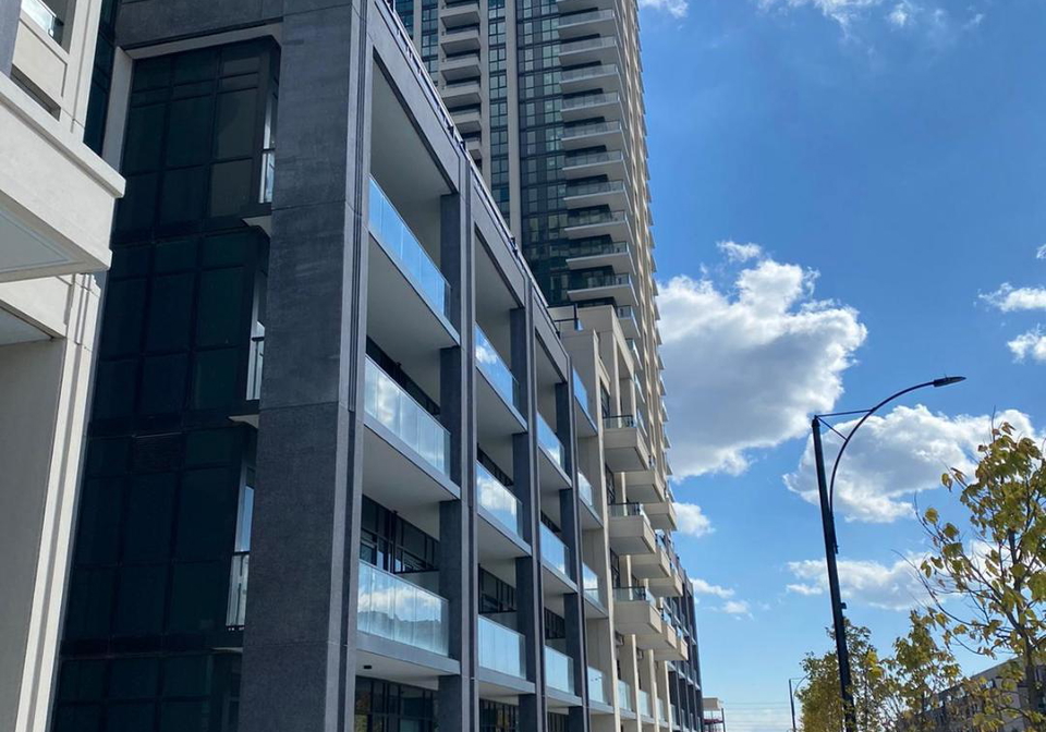 4055-parkside-village-drive-mississauga-ontario-w13529598