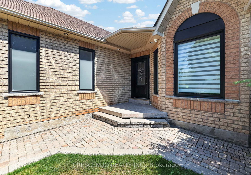 15-southbury-manor-drive-caledon-ontario-w13529656